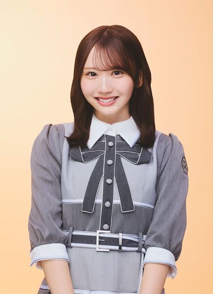 ファイル:2026年日向坂46プロフィール 藤嶌果歩 3.jpg