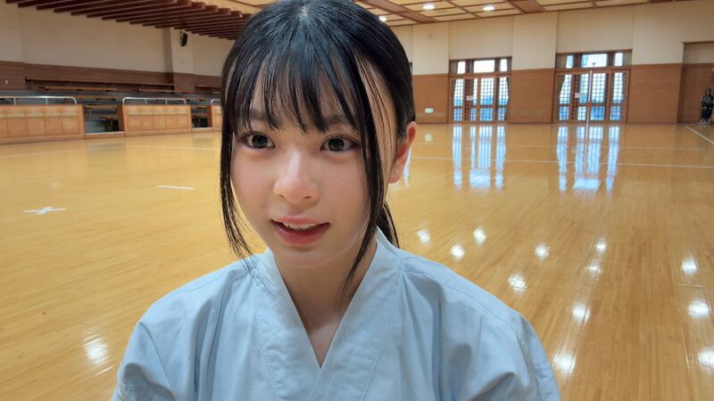 ファイル:2025年櫻坂46 四期生お披露目 稲熊ひな.jpg