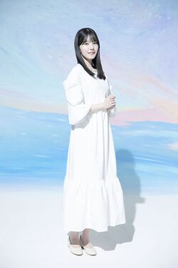 2024年夏霞プロフィール全身写真 伊藤ゆず.jpg