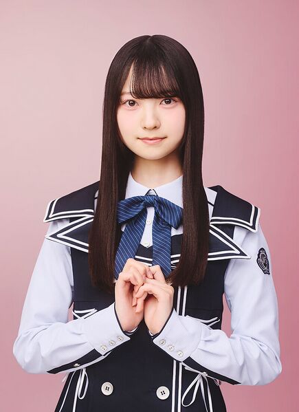 ファイル:2026年日向坂46プロフィール 佐藤優羽 2.jpg