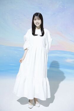 2024年夏霞プロフィール全身写真 宮腰友里亜.jpg