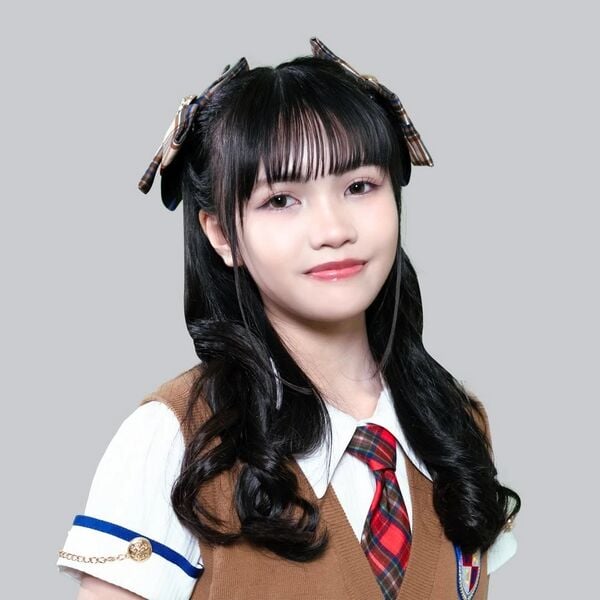 ファイル:2025年KLP48プロフィール Tiffany.jpg