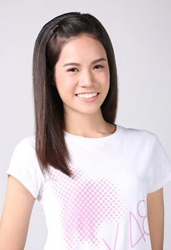 2017年BNK48プロフィール Vathusiri Phuwapunyasiri.jpg