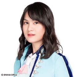2018年BNK48プロフィール Phattharanarin Mueanarit 3.jpg