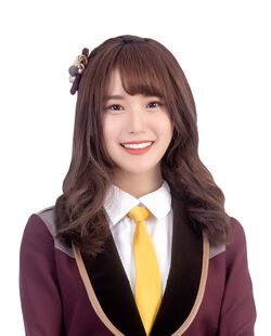 2019年AKB48 Team TPプロフィール 劉語晴 1.jpg