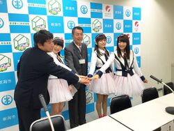 第8回総選挙 新潟市会見.jpg