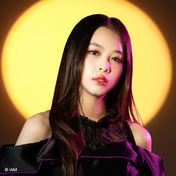 ファイル:2024年BNK48プロフィール Khaimook 2.jpg