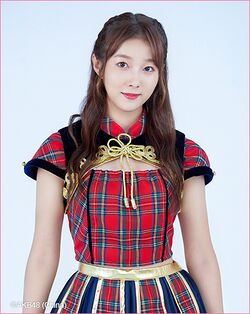 2019年AKB48 Team SHプロフィール 莉莎 2.jpg