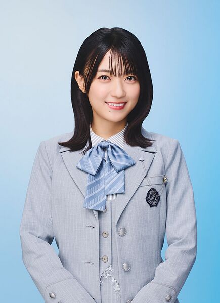 ファイル:2026年日向坂46プロフィール 平尾帆夏.jpg