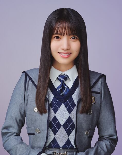 ファイル:2026年乃木坂46プロフィール 海邉朱莉 3.jpg