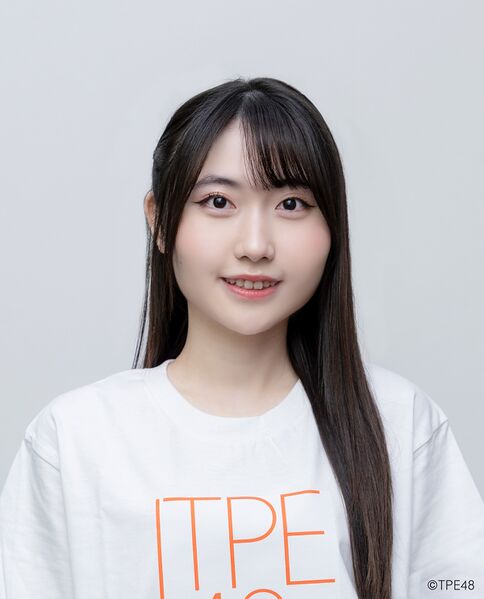 ファイル:2026年TPE48プロフィール 楊家宜 2.jpg