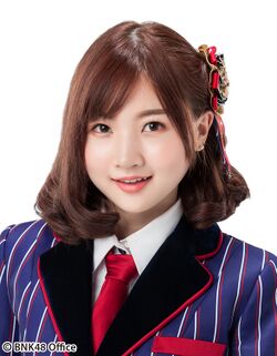 2018年BNK48プロフィール Warattaya Deesomlert.jpg
