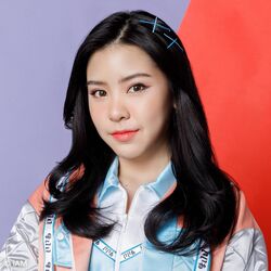 2021年BNK48プロフィール Isarapa Thawatpakdee 2.jpg