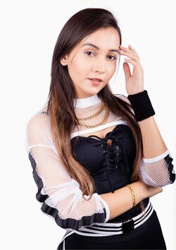 2019年DEL48プロフィール Anvi.jpg