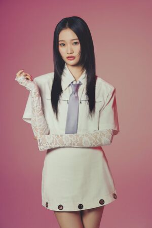 2023年UNLAMEプロフィール YUKA.jpg