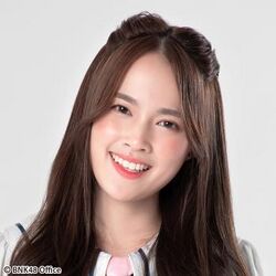 2018年BNK48プロフィール Punyawee Jungcharoen 1.jpg