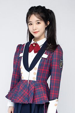 2021年AKB48 Team SHプロフィール 桂楚楚 4.jpg