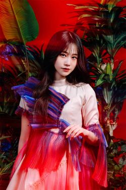 2024年8th Single BACKS LIVE!!プロフィール 向井純葉.jpg