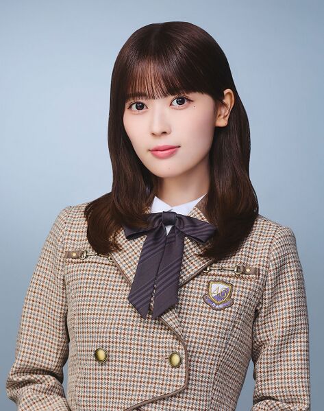 ファイル:2025年乃木坂46プロフィール 岩本蓮加 3.jpg