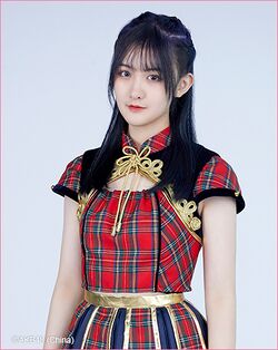 2019年AKB48 Team SHプロフィール 王雨朵 2.jpg