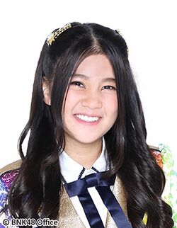 2017年BNK48プロフィール Korapat Nilprapa 3.jpg