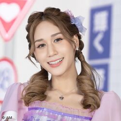 2022年BNK48プロフィール Issaree Taweegulpanit 3.jpg