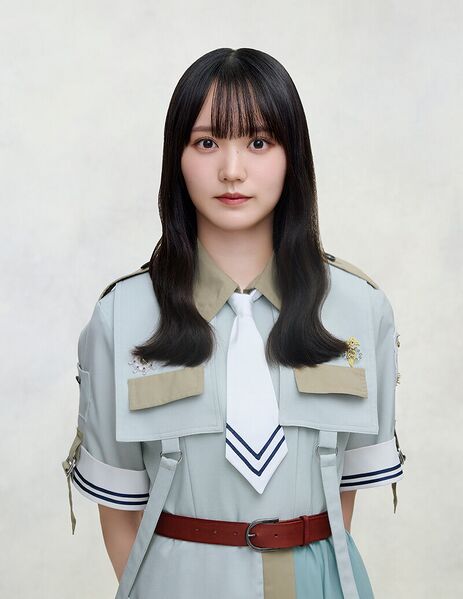 ファイル:2025年櫻坂46プロフィール 増本綺良 2.jpg