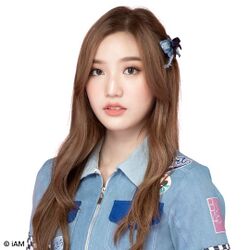 2019年BNK48プロフィール Dusita Kitisarakulchai 2.jpg