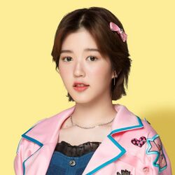 2020年BNK48プロフィール Plearnpichaya Komalarajun 2.jpg
