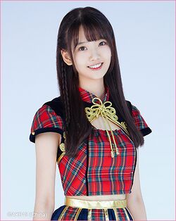 2019年AKB48 Team SHプロフィール 朱苓 2.jpg