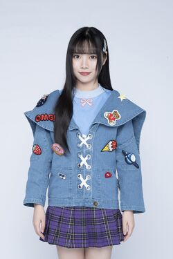 2020年AKB48 Team SHプロフィール 龚露雯.jpg