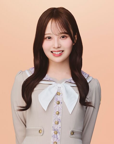 ファイル:2026年乃木坂46プロフィール 佐藤璃果.jpg