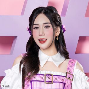 2024年BNK48プロフィール Issaree Taweegulpanit 3.jpg