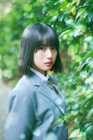 2025年乃木坂46プロフィール 全身 増田三莉音.jpg