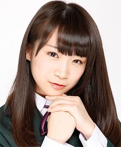 2012年乃木坂46プロフィール 秋元真夏 4.jpg