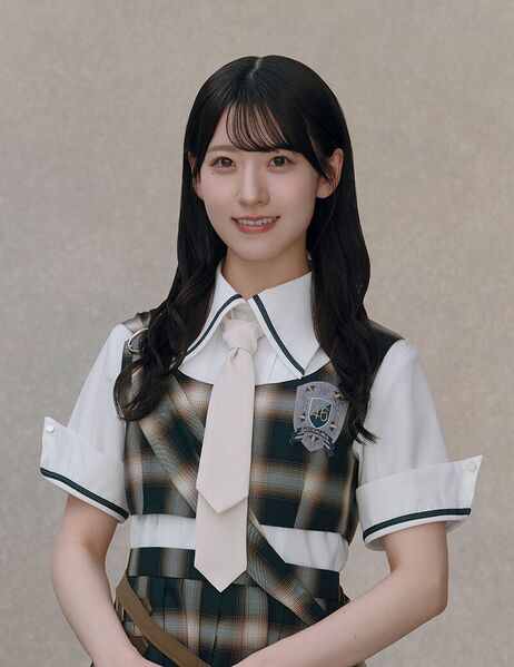 ファイル:2026年櫻坂46プロフィール 石森璃花 2.jpg