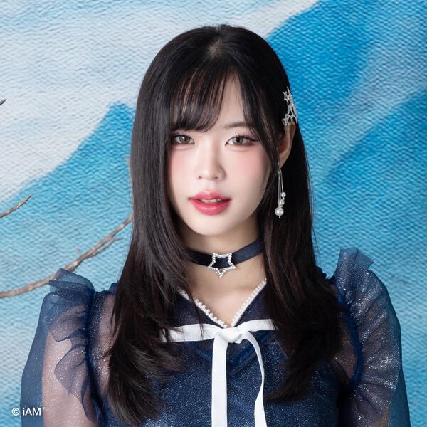 ファイル:2025年CGM48プロフィール Kwan 2.jpg