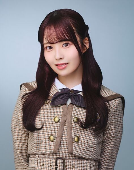 ファイル:2025年乃木坂46プロフィール 佐藤璃果 3.jpg
