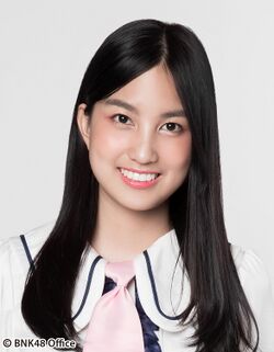 2018年BNK48プロフィール Nayika Srinian 1.jpg