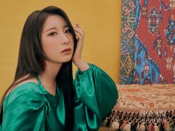2020年IZ*ONEプロフィール Lee Chae Yeon 5.jpg