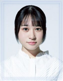2024年夏霞プロフィール顔写真 杉浦英恋.jpg