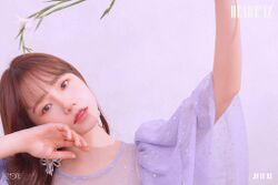 2019年IZ*ONEプロフィール Jo Yu Ri 2.jpg
