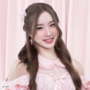 2025年BNK48プロフィール Berry 2.jpg