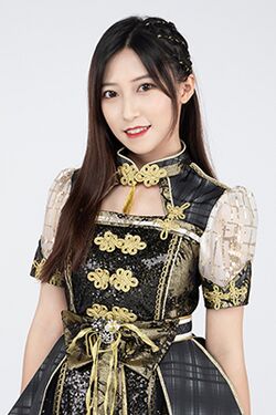 2021年AKB48 Team SHプロフィール 施蔼倍 3.jpg