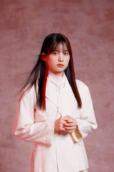 ファイル:2026年櫻坂46四期生ライブプロフィール 勝又春.jpg