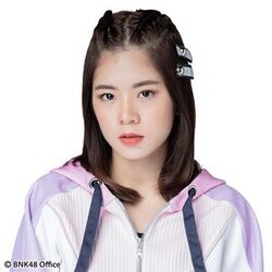 2019年BNK48プロフィール Weeraya Zhang.jpg