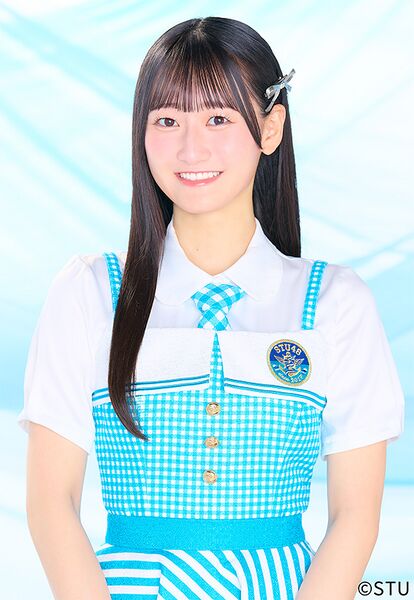ファイル:2026年STU48プロフィール 信濃宙花.jpg