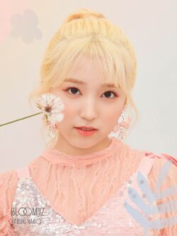 2020年IZ*ONEプロフィール 矢吹奈子.jpg