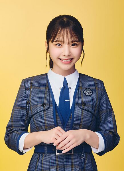 ファイル:2025年日向坂46プロフィール 下田衣珠季 3.jpg