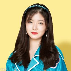 2020年BNK48プロフィール Kamonthida Rotthawinithi 2.jpg